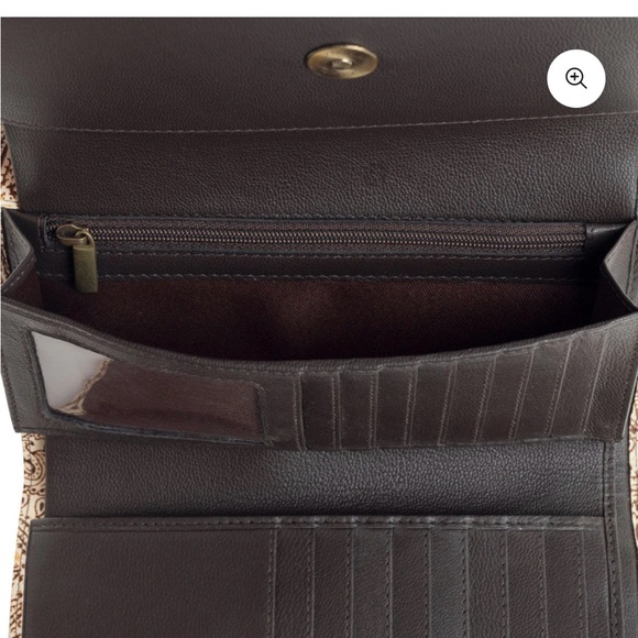 Myra Women’s full size leather wallet.  Full size Wallet Myra Wallet NWT - Picture 5 of 5